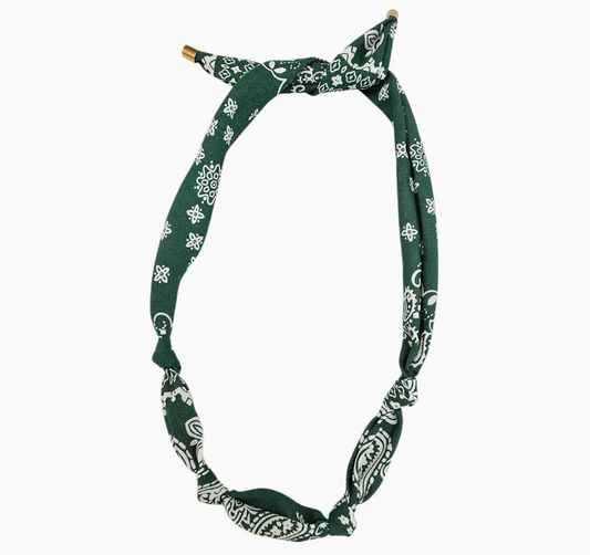Scarf Tie Necklace in Green